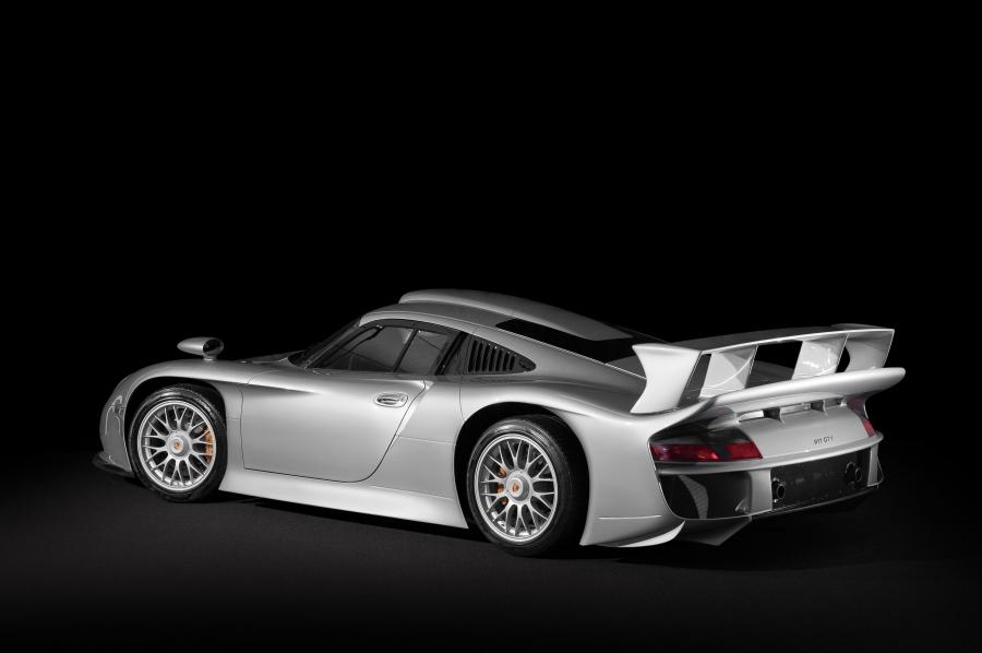  Porsche 911 GT1 Strassenversion 1997 года  (фото 40 из 61)
